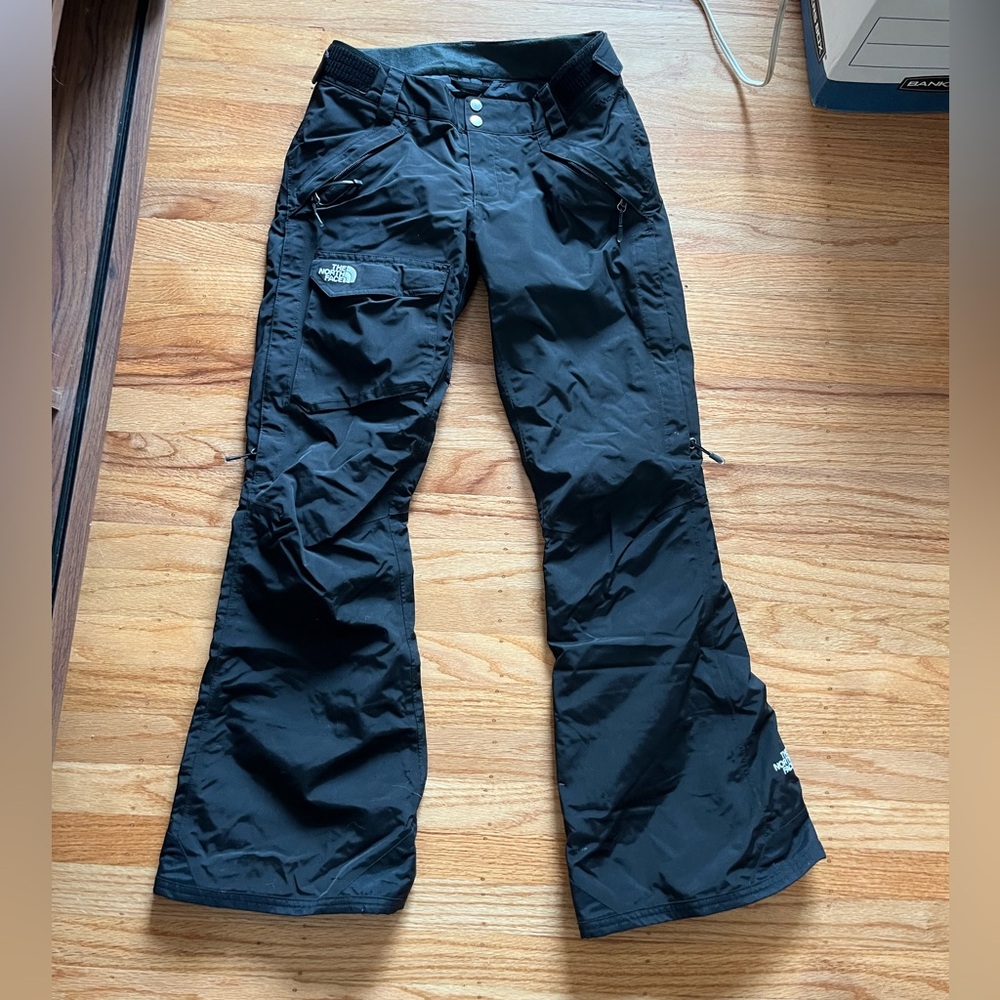 Women’s XS The North Face snow pants